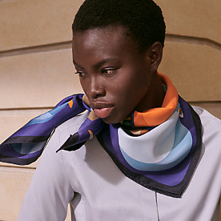 カレ 90 《フィギュア・リーブル》 | Hermès - エルメス-公式サイト カレ 90 《フィギュア・リーブル》 | Hermès - エルメス-公式サイト